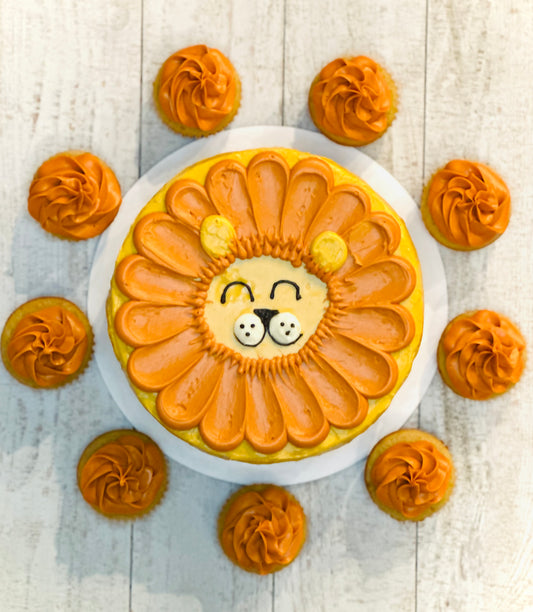 Lion Cake with Cupcakes